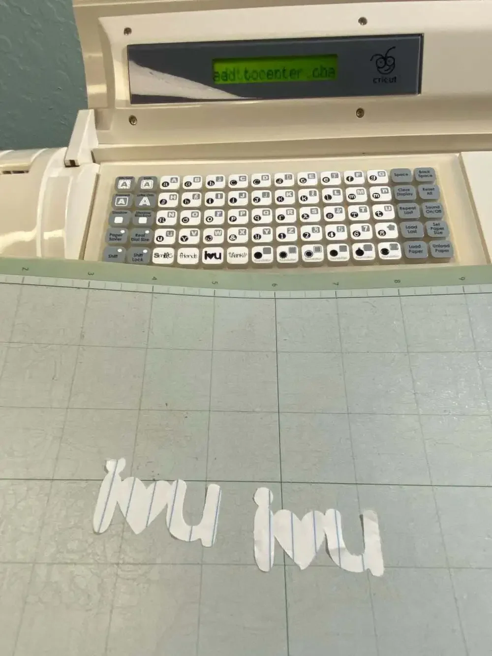 Provo Craft Cricut Personal Electronic Cutter Bundle with Carrying Tote